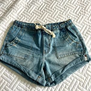 NWT Free People denim shorts size S, never worn